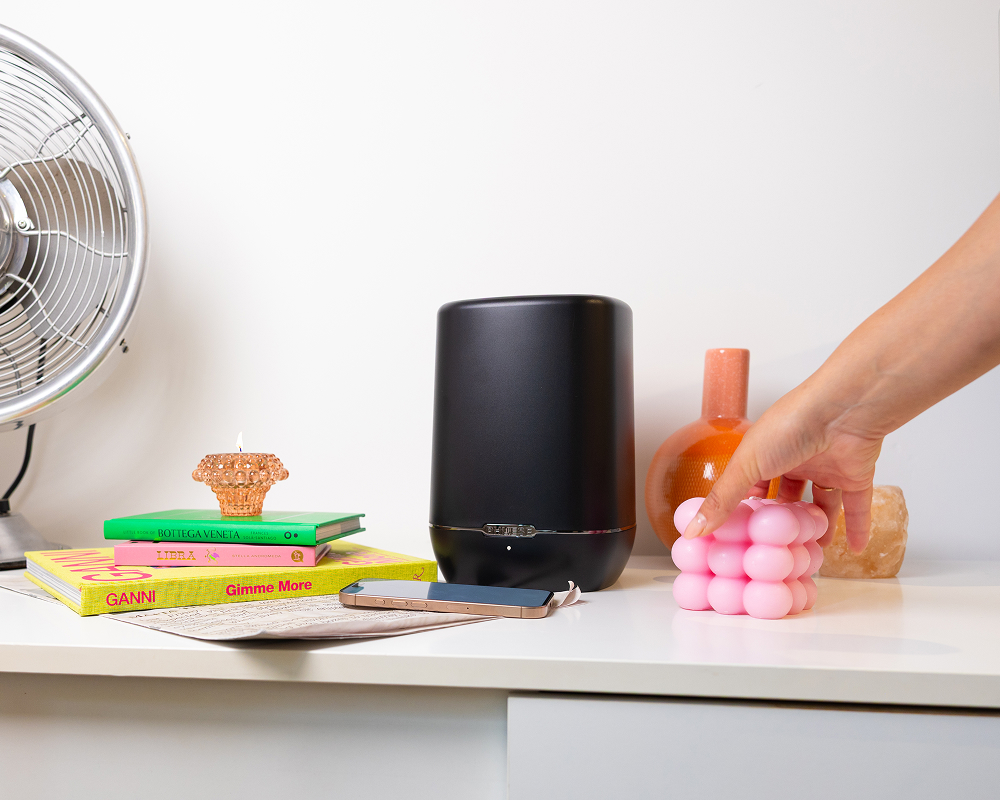 Scent system seamlessly fitting beauty salon interior.