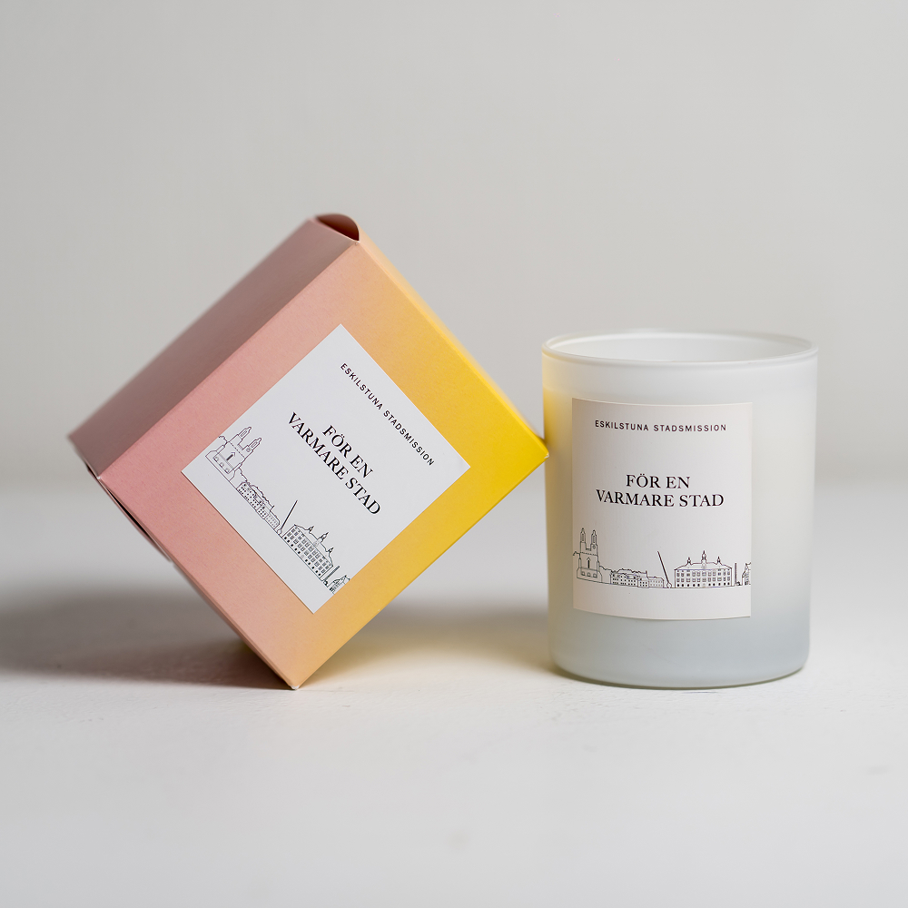 Private Label scented candle with colour