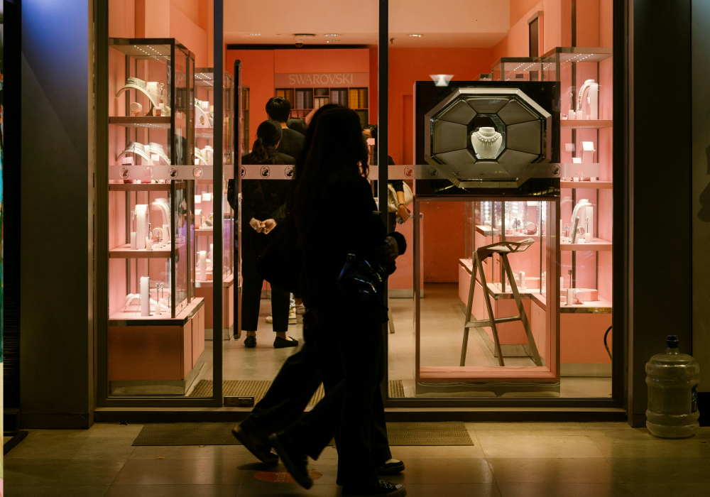 storefront-scent-diffuser-retail