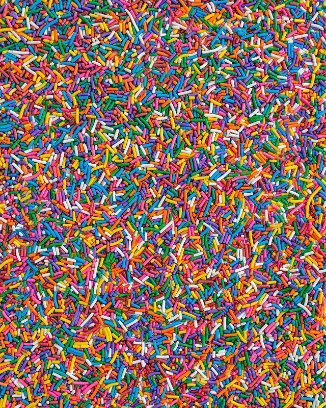 Scent ingredient: sweet candy for a playful and nostalgic scent